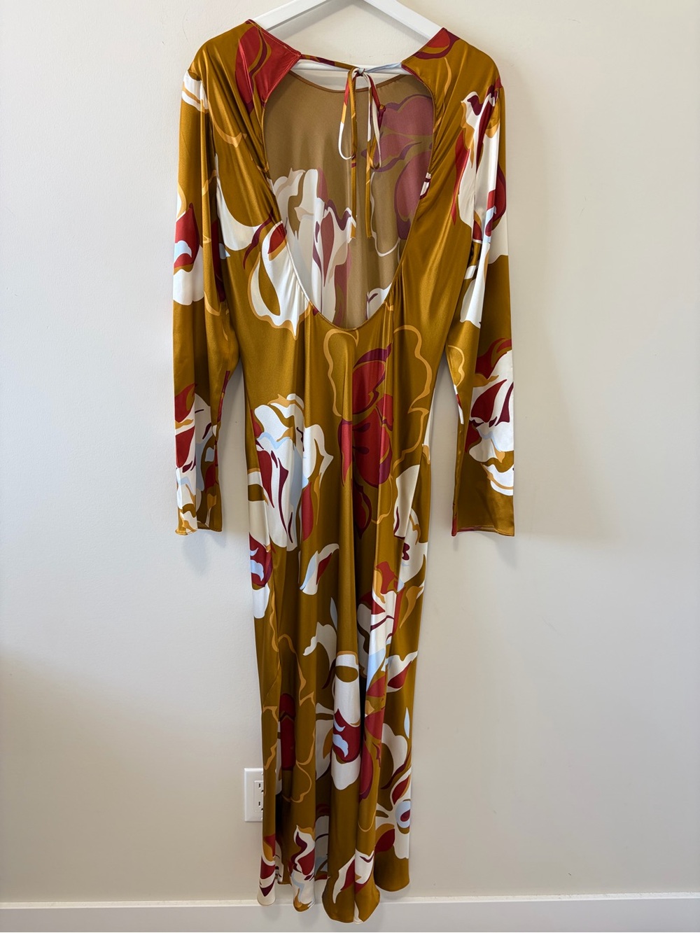 NWOT Reformation Davina Silk Dress - Picture 8 of 15